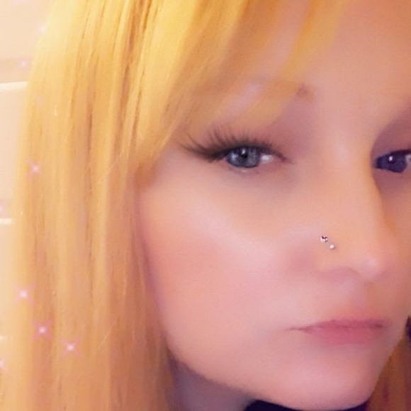 Meet your Posher, Kendra - Picture 2 of 7